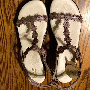 Jambu memory foam sport wedge design sandals